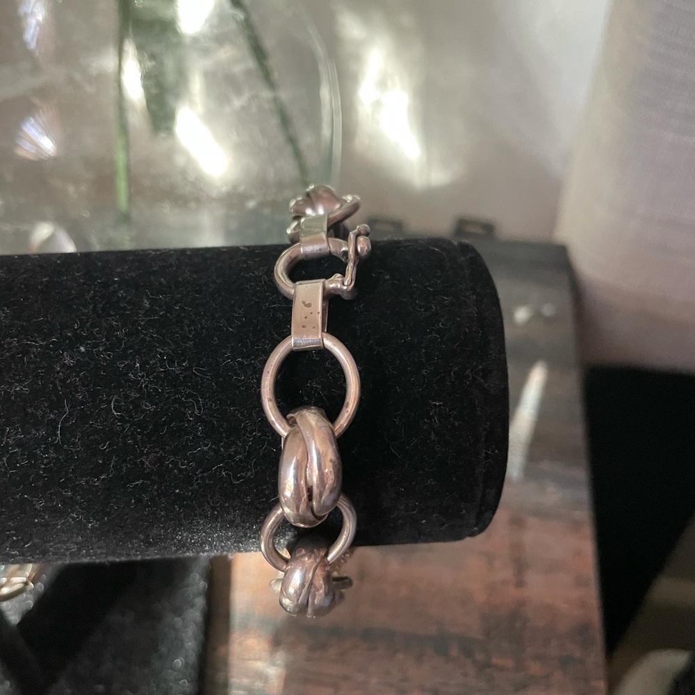 950 Peruvian silver bracelet w large clasp
